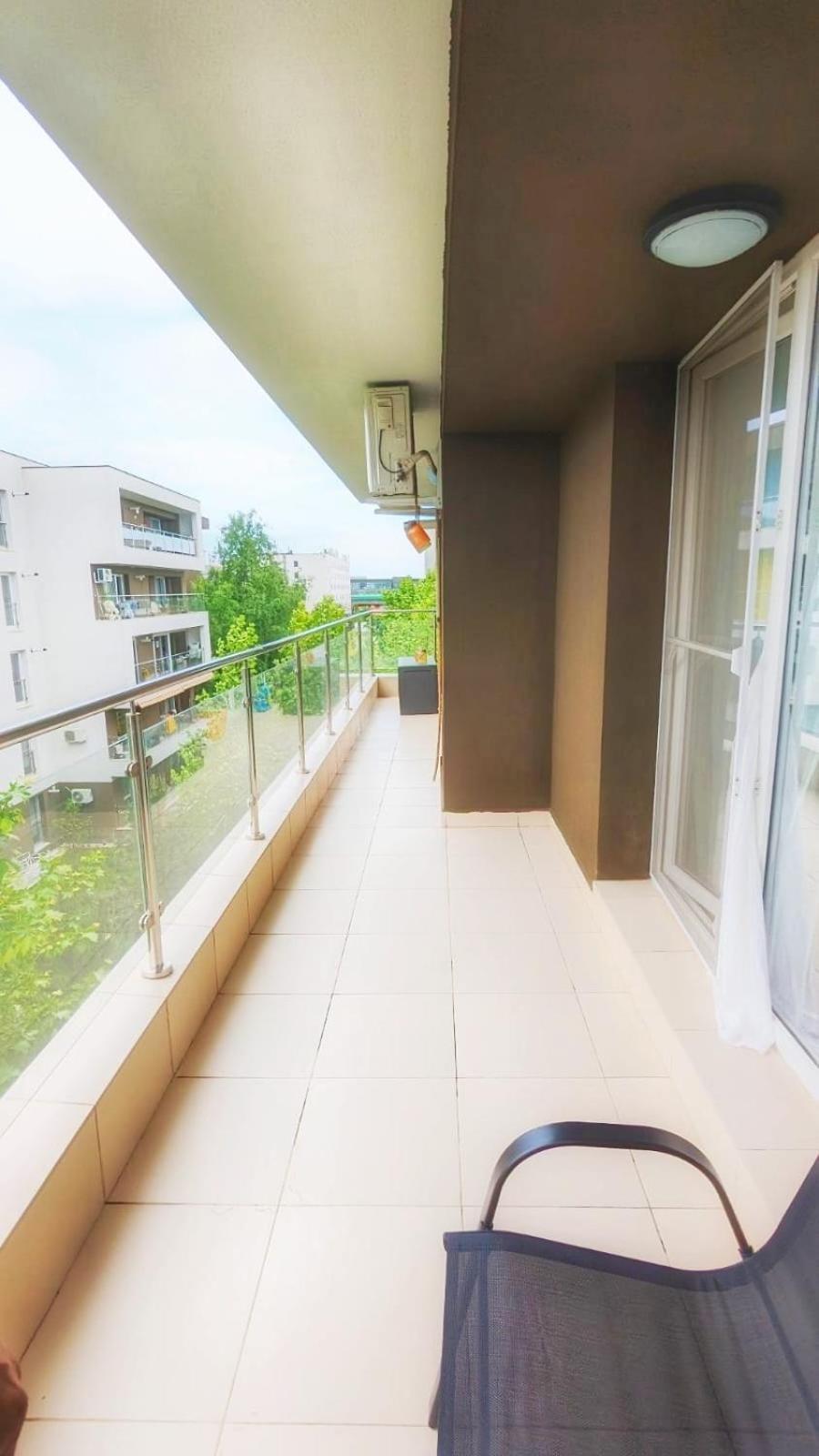 Airport Apartment 70 Squared Meters Otopeni Kültér fotó