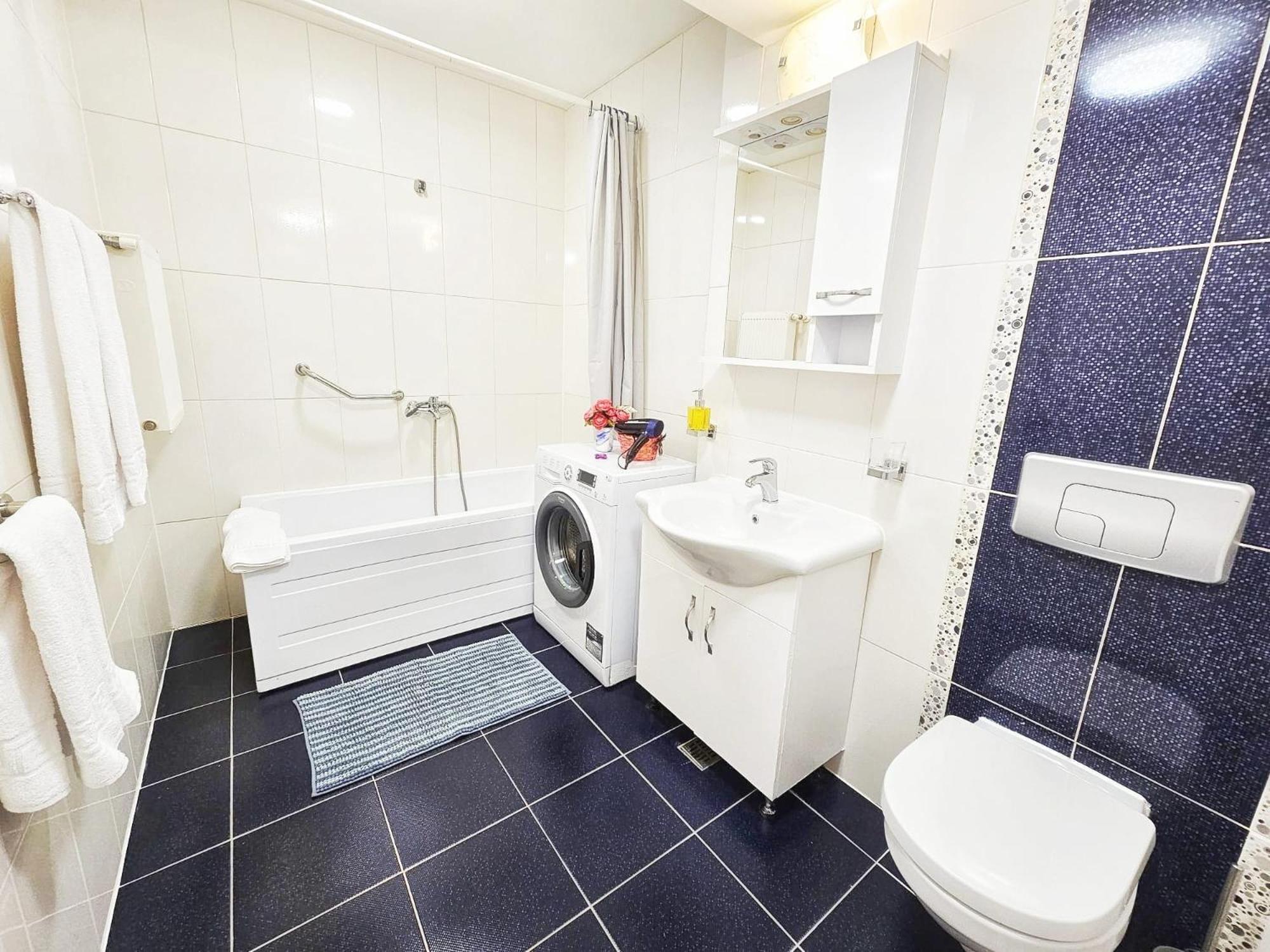 Airport Apartment 70 Squared Meters Otopeni Kültér fotó