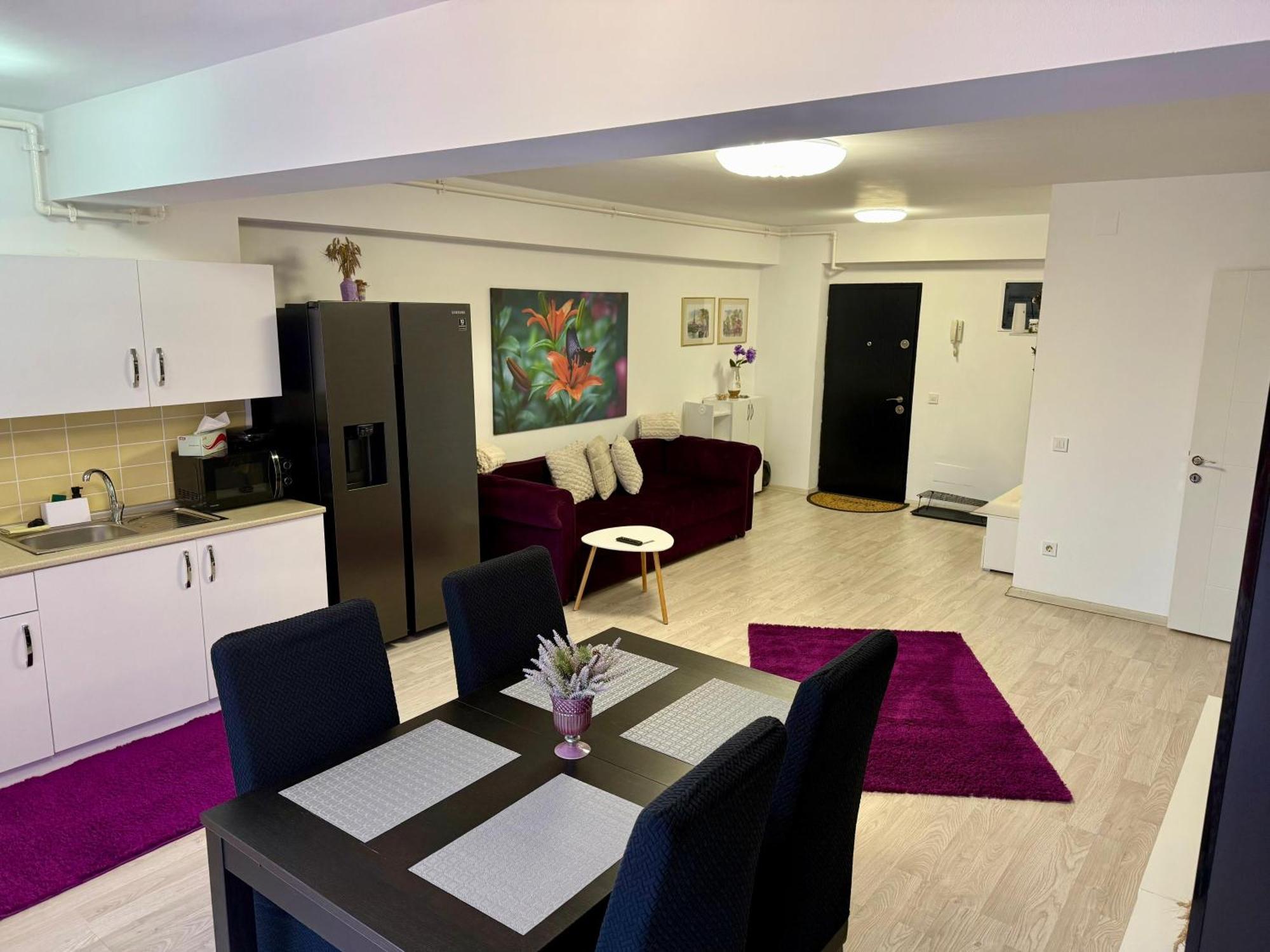 Airport Apartment 70 Squared Meters Otopeni Kültér fotó